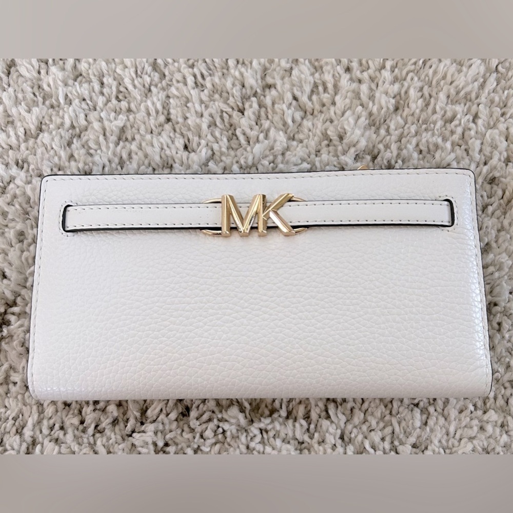 Michael Kors Mirella Medium Tote with Matching Large Snap Wallet - Picture 7 of 10